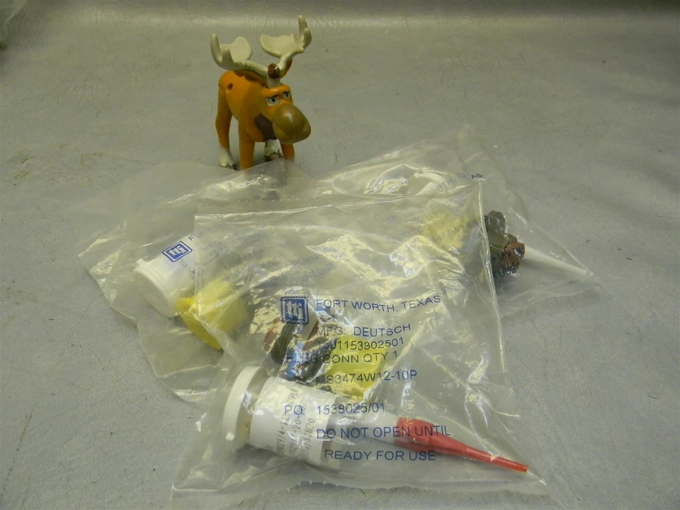 TTI DEUTSCH MS3474W12-10P Circular MIL Spec Connector 10P SZ 12 Lot of 3 - Image 1 of 4