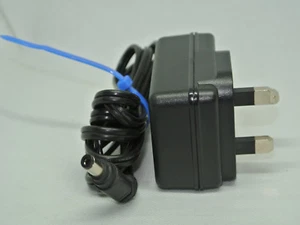 ✔️🔌 WORKING GENUINE LINKSYS AC/DC ADAPTER 5V 2.5A MU15-050250-B2 - UK SELLER - Picture 1 of 4