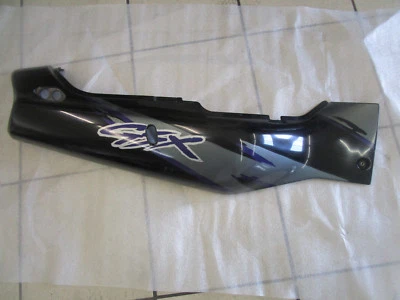 21. Suzuki Gsxr 1100 W GU75C Panel Trasero Derecho 47111-46E00 Trasero - Imagen 1 de 4