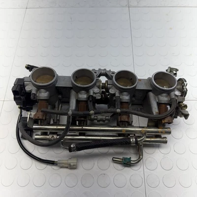 06-07 SUZUKI GSXR 750 ОСНОВНЫЕ ТОПЛИВНЫЕ ФОРСУНКИ / КОРПУСА ДРОССЕЛЬНОЙ ЗАСЛОНКИ OEM - Изображение 1 из 4