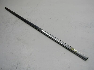 Cinturón tira climática M35 2006 2010 lado izquierdo del conductor puerta trasera moldura exterior Foto 1 de 4