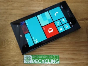 Nokia Lumia 925 Black Unlocked 16GB 4.5" 8MP 1GB RAM Windows *CRACKED SCREEN* - Picture 1 of 17