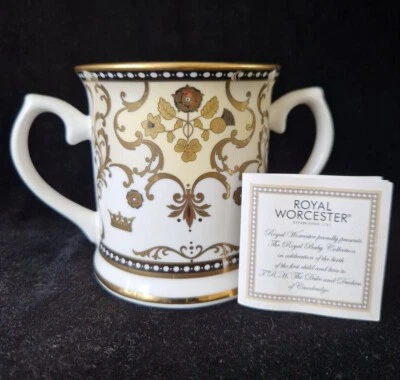 Royal Worcester Loving Cup "Birth of H.R.H. Prince George Alexander Louis" 2013 - Image 1 of 3