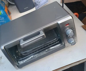 Black & Decker TO1785SG Toaster Oven With Air Fry, 4-Slice, Gray - Quantity 1 - Picture 1 of 2