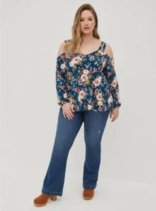 BNWT Torrid SZ 3(22/24) Gorgeous Teal Floral Crepe Knit V-Neck Cold Shoulder Top - Picture 1 of 5