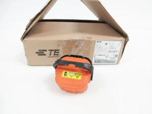 TE CONNECTIVITY 1-2103172-7 PLUG PLUG ASSEMBLY, SHUNT, MSD - NEW - Picture 1 of 6