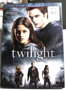 Twilight Two Disc Special Edition DVD - Picture 1 of 2