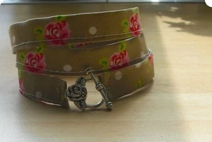 Armband Wickelarmband aus Stoff Stoffarmband mit Rosen - Picture 1 of 2
