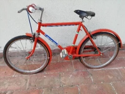 Fahrrad GOLDENER PFEIL Heldisches Kind 70er Jahre Vintage aus Museum Sattel Leder Adler - Bild 1 von 4