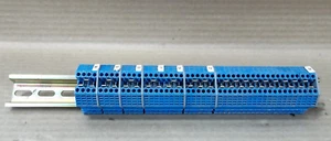 LOT OF 46 EURO 2,5 750V 2,5mm2 TERMINAL BLOCKS SCREW CLAMP CONNECTOR STOPPER - Picture 1 of 5