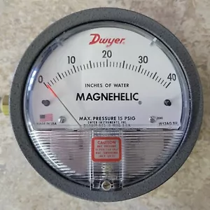 Dwyer 2040 Magnehelic Differential Pressure Gauge (0-40" WC) - Picture 1 of 4