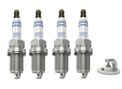 Spark Plugs x 4 Bosch Platinum Fits Land Rover Freelander Mercedes C-Class CLK - Image 1 of 4