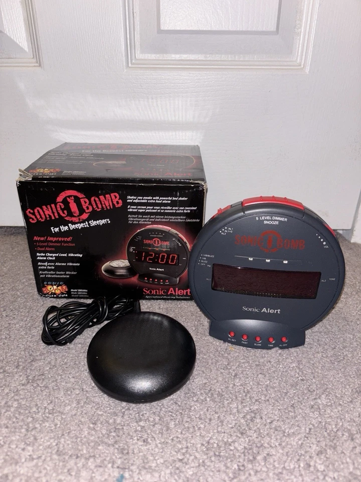 Reloj despertador Sonic Alert Sonic Bomb doble extra fuerte con agitador de cama negro sueño Foto 1 de 4