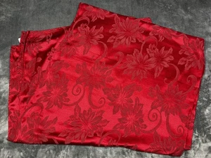 Mantel rectangular cuadrado de pascua rojo Jacquard San Nicolás 96"x 53,5" - Imagen 1 de 9