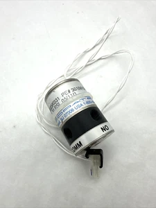 UNTESTED NRESEARCH PRODUCTS RD225K031 3-WAY ISOLATION STANDARD SOLENOID VALVE - Picture 1 of 4