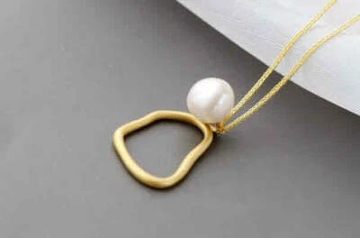 D10 Rimorchio Kringel Con Perla Bianco 925 Argento Sterling Placcato Oro - Immagine 1 di 4