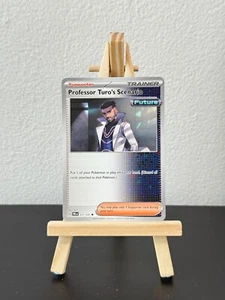 Professor Turo's Scenario #121/131 Non Holo - Prismatic Evolutions Pokemon NM/M - Picture 1 of 2