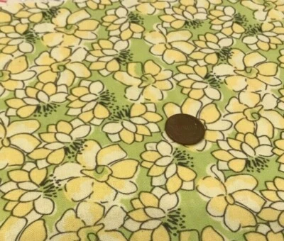 Retro Lemon Flowers on Lime ** 100% Cotton Remnant * 9" x 22" * Unbranded - Image 1 of 3