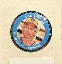 1984 DON SUTTON Fun Foods Button Pin #86 MINT