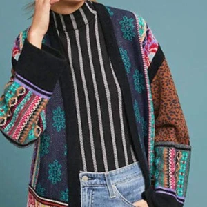 Cárdigan de lana y cachemir Anthropologie Akemi and Kin talla grande usado en excelente estado - Imagen 1 de 7