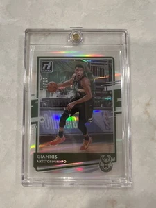2020 Clearly Donruss Holo Silver 10/10 Giannis Antetokounmpo Milwaukee Bucs ! - Picture 1 of 4