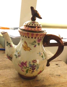 MACKENZIE-CHILD'S CHELSEA LUSTRE MAJOLICA COFFEE/TEA WITH BIRD FINIAL,NEW - Picture 1 of 3