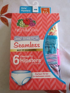 Fruit of the Loom 6 PK Hipsters per ragazze senza etichette Flex Fit TG 6/8 BN SPEDIZIONE GRATUITA - Foto 1 di 3