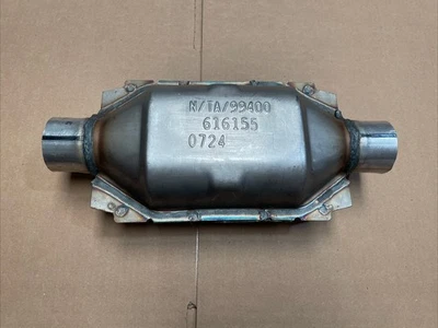 NEW No Box Walker CalCat Universal Catalytic Converter 2" IN/OUT #616155 - Image 1 of 4