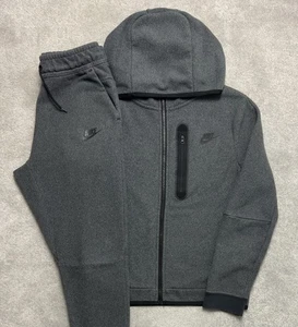 Nike Tech Fleece Winterised Tracksuit, Kids Size Large Age 12-13yrs greatCond - Picture 1 of 14