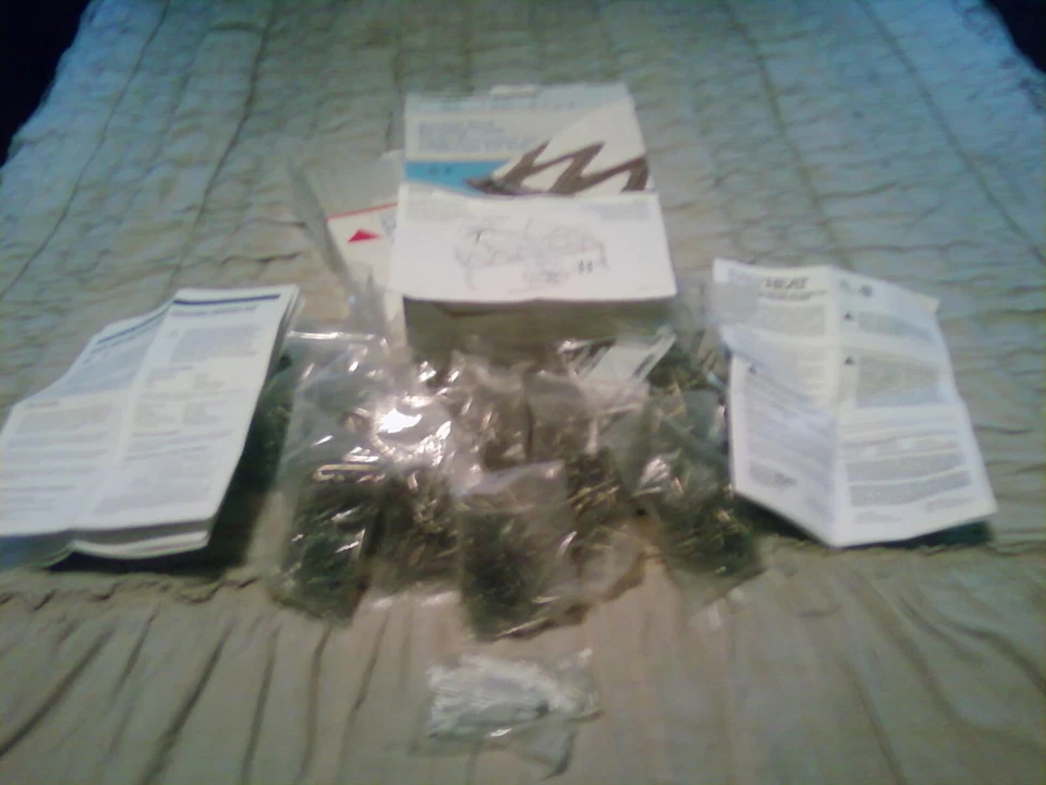 Easy Heat Shingle Clips and Cable Spacers - Image 1 of 1