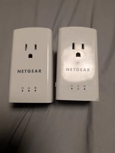 Netgear XAV5421 Powerline 500 Outlet Adapter Set of 2 WORKS GREAT! - Afbeelding 1 van 2