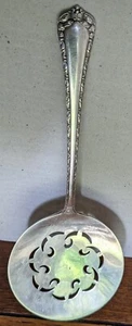Sterling Silver Easterling Rosemary Pattern 8 1/8 Inch Tomato Server Excellent - Picture 1 of 3