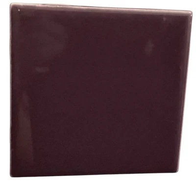 Telha cerâmica vintage roxa brilhante–4 1/4x4 1/4” restauração ou projetos criativos - Imagem 1 de 3