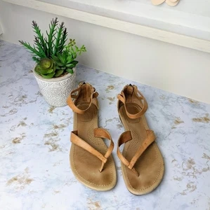 Ugg sandals Zip up Back Tan Comfort Rattan Heel pattern Size 8 - Picture 1 of 7