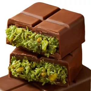 Dubai Pistachio Chocolate with Pure Cocoa Butter A Popular Snack Recommendation - Picture 1 of 13