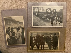 3 Reich RARA CARTOLINA FOTOGRAFICA DA ALBUM UFFICIALE "GERMANIA SI SVEGLIA" 12 X 8 cm - Foto 1 di 7