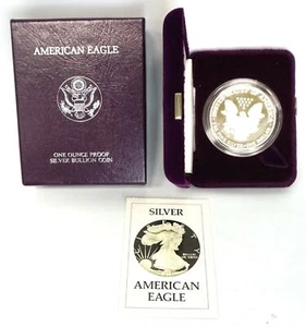 1992 S US American Eagle One Troy Ounce .999 Fine Silver Round Bullion Coin OGP - Picture 1 of 4