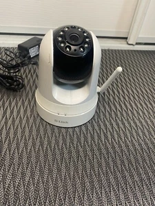 D-Link Wi-Fi Indoor Security Camera A75 - Picture 1 of 5
