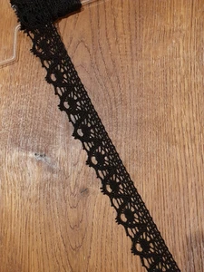 Häkelspitze schwarz 2,3 cm breit G, Spitzenband, Spitzenborte, Bänder, BW - Bild 1 von 1