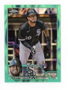 Tarjeta de novato 2023 Topps cromada Lenyn Sosa #114 RC VERDE AZULADO REFRACTOR RAYWAVE #/199 - Imagen 1 de 2