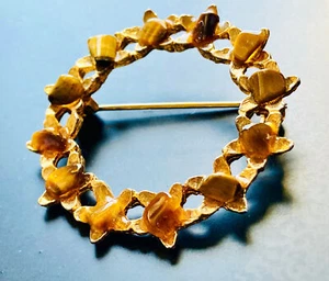 Stunnning Star Brooch/ Pin - Picture 1 of 2