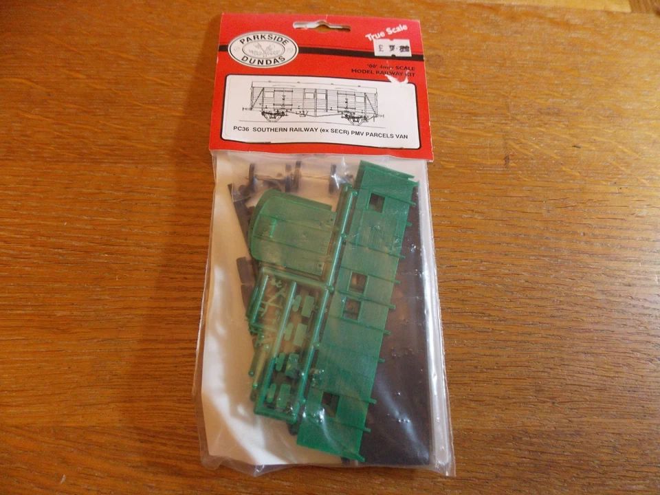 PARKSIDE DUNDAS KIT PC36 for a SOUTHERN RAILWAY (Ex SECR) PMV PARCELS VAN. - Image 1 of 1