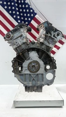 Motor reacondicionado Land Rover Discovery 3.0 V6 Gen2 306DT 306DTA FPLA-6006-AB Foto 1 de 4