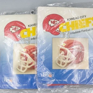 2x Vintage Kansas City Chiefs aufblasbare Football Helme Team NFL Air Leaders - Bild 1 von 2