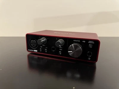 Focusrite Scarlett Solo USB-C Audio Interface 3rd Gen Nice - Image 1 of 3