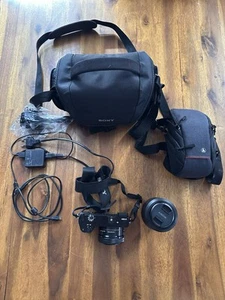 Sony Alpha 6000 Set, 2 Objektive, Zubehörpaket, Top Zustand - Bild 1 von 9