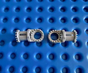 LEGO Technic Achs Pin Verbinder gezahnt mit Schlitz 2x althellgrau 4273 R4/K1 - Bild 1 von 1