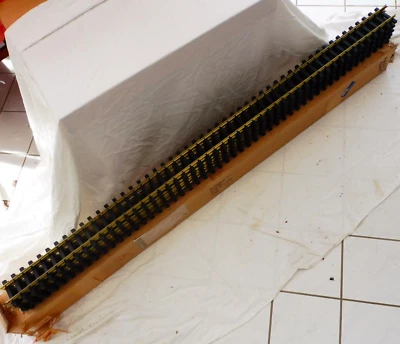 LGB - USA TRAINS R81065 NEUF BOITE D'ORIGINE CARTON DE 6 RAILS DROITE 1.50m RAIL - Photo 1/4