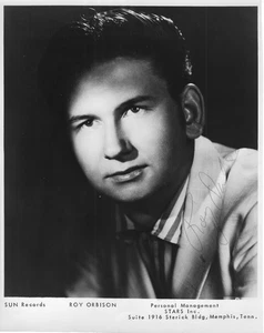 Roy Orbison signed 8x10 Photo plus signatures of Teen Kings band members - Repro - Picture 1 of 2