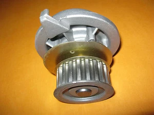 VAUXHALL CAVALIER Mk2, Mk3 1.6D, 1.7D, DIESEL (1982-92) NEW WATER PUMP - QCP2517 - Picture 1 of 2